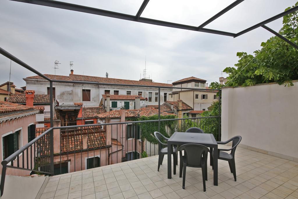 Appartamento Homes & Holidays Art District